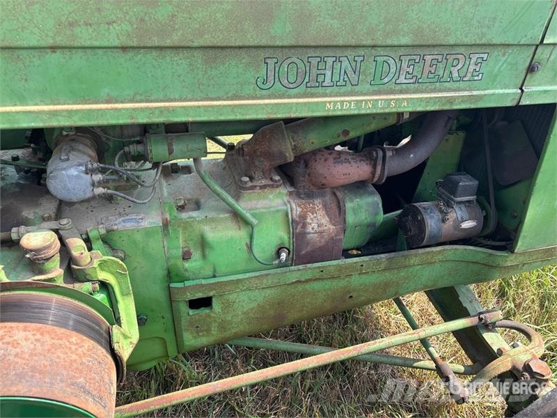 John Deere Model A 拖拉机/农用车