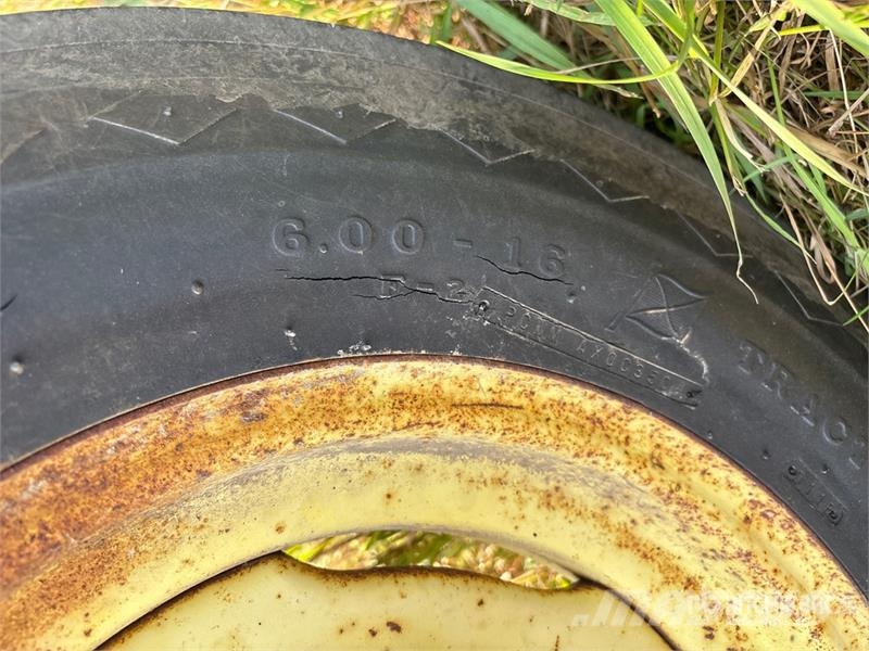 John Deere Model A 拖拉机/农用车