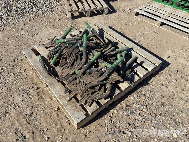 John Deere of (56) John Deere Fertilizer Openers Other fertilizing machines and accessories