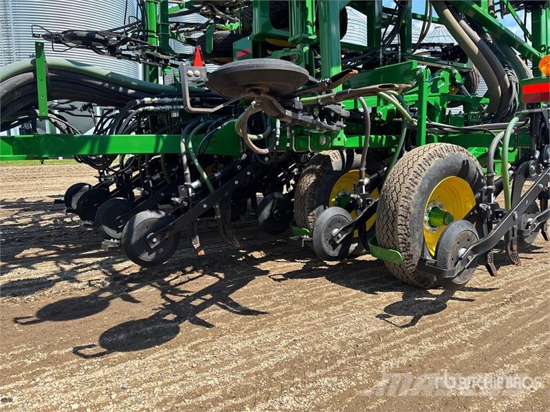 John Deere P556 Mechanické sejačky