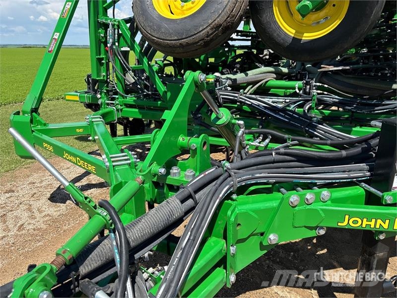 John Deere P556 Mechanické sejačky