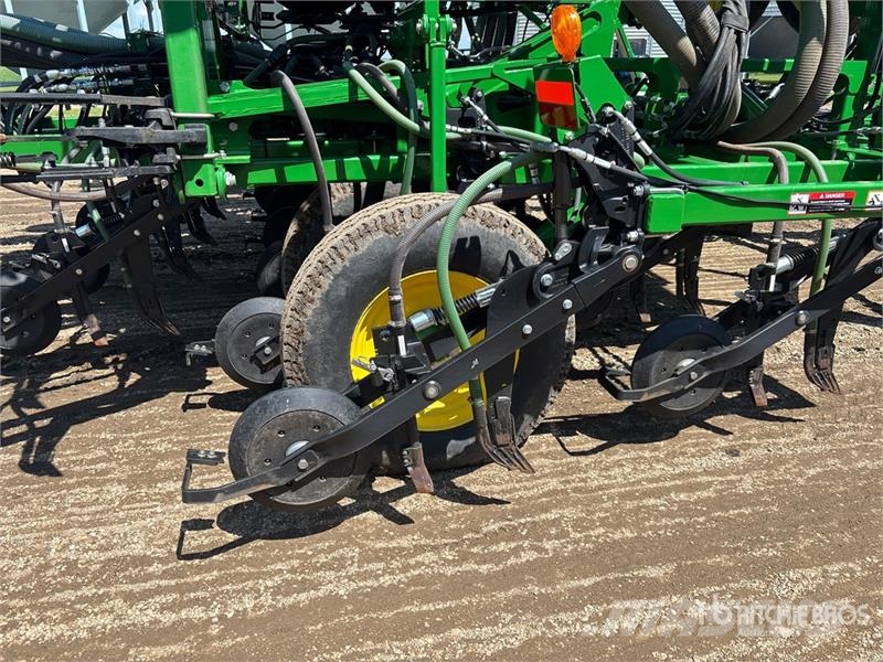 John Deere P556 Mechanické sejačky