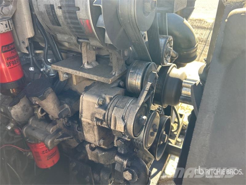 John Deere Power Tech 4045HF285 1000000 BTU Flameless Space H Обладнання для прогріву і розморожування