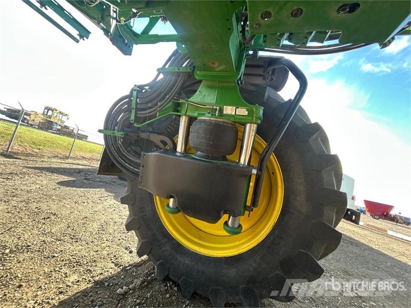 John Deere R4038 رشاشات ذاتية الحركة
