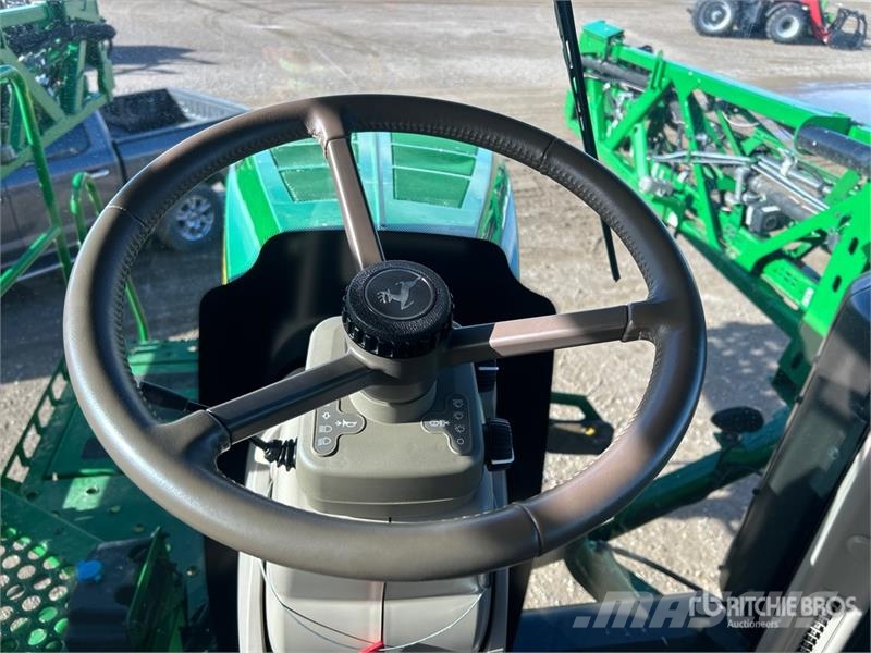 John Deere R4038 رشاشات ذاتية الحركة