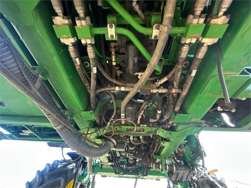 John Deere R4038 رشاشات ذاتية الحركة