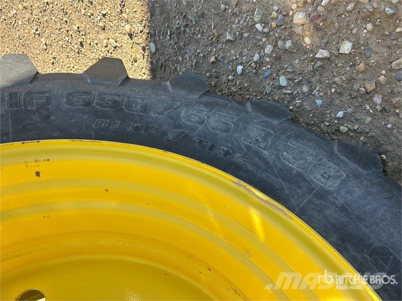 John Deere R4038 رشاشات ذاتية الحركة