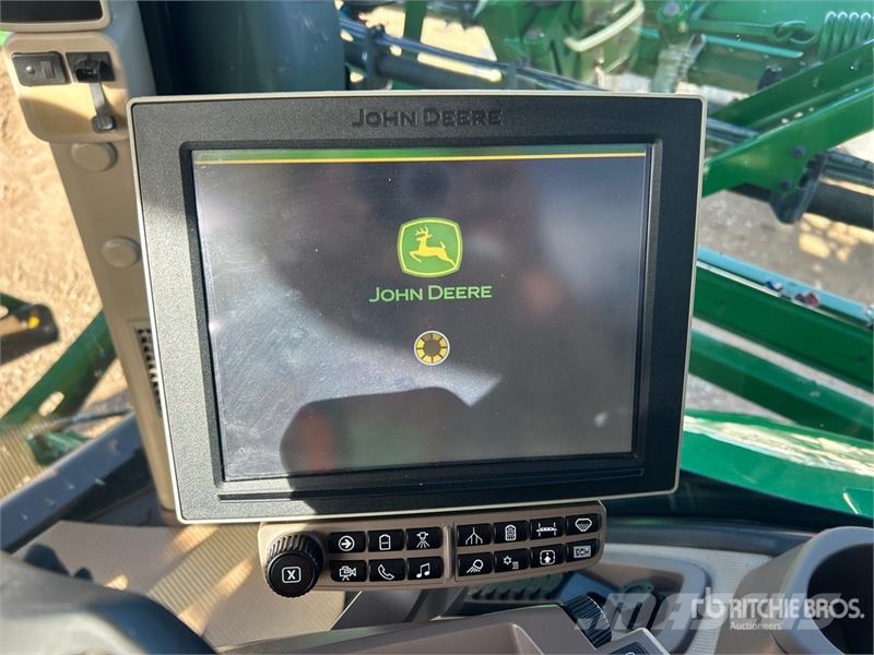John Deere R4038 رشاشات ذاتية الحركة