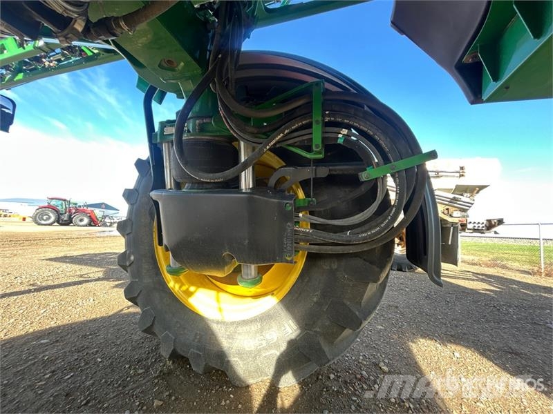John Deere R4038 رشاشات ذاتية الحركة