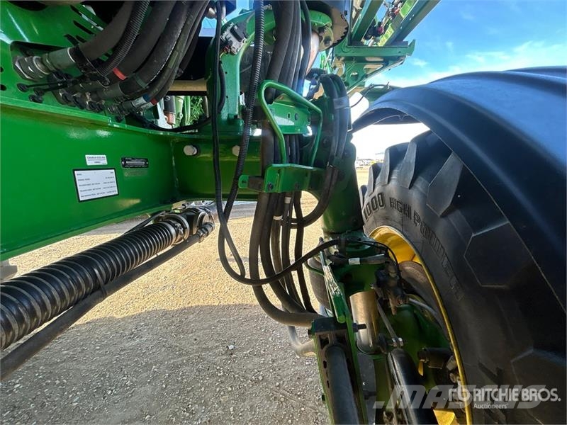 John Deere R4038 رشاشات ذاتية الحركة
