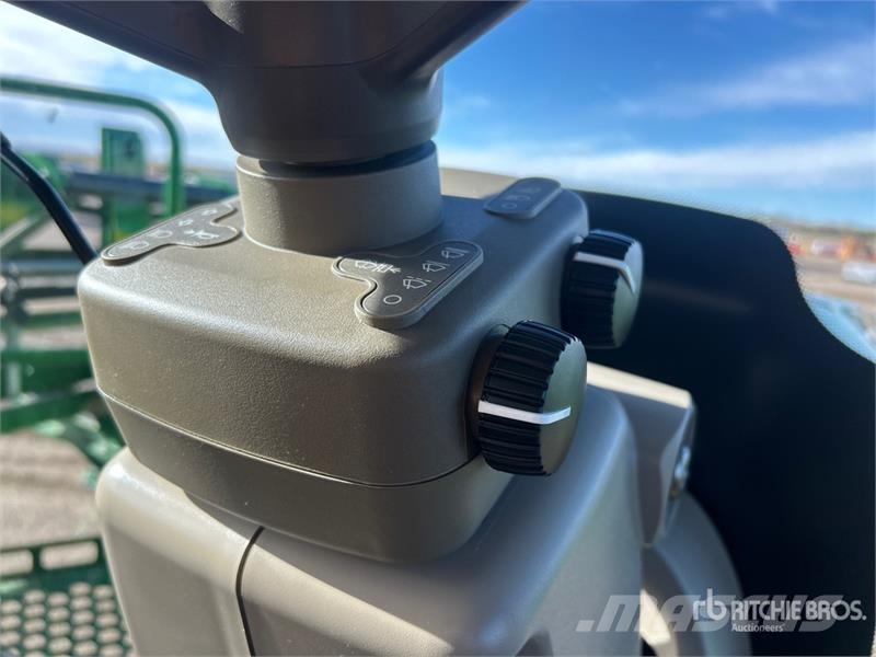 John Deere R4038 رشاشات ذاتية الحركة
