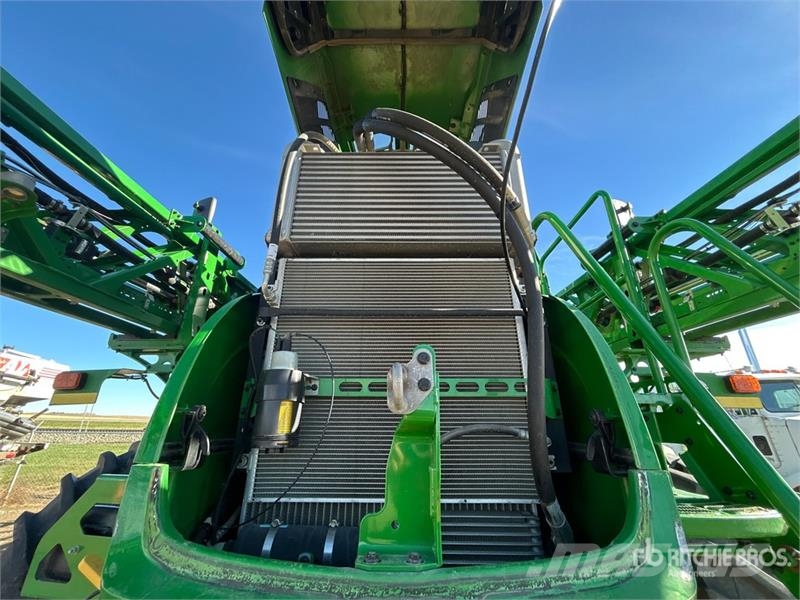 John Deere R4038 رشاشات ذاتية الحركة