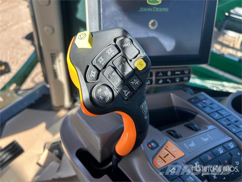 John Deere R4038 رشاشات ذاتية الحركة