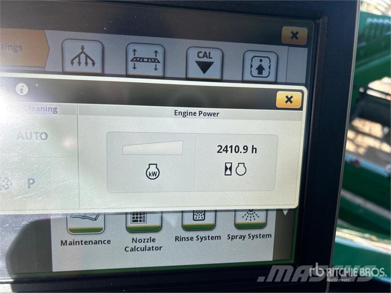 John Deere R4038 رشاشات ذاتية الحركة