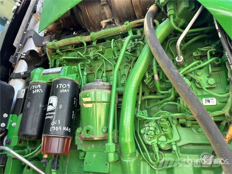 John Deere R4045 Önjáró trágyaszórók
