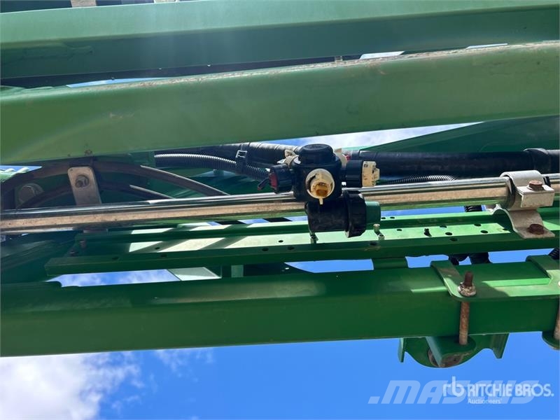 John Deere R4045 Önjáró trágyaszórók