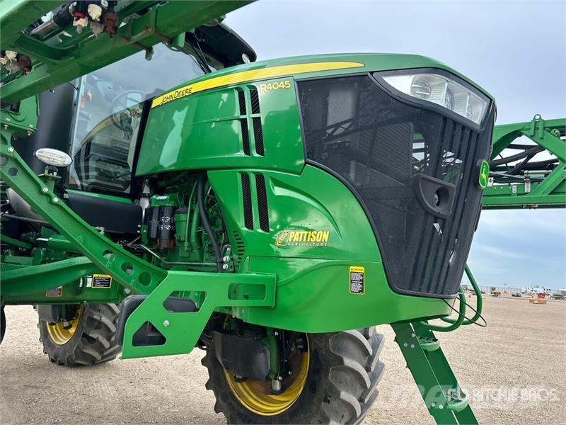 John Deere R4045 رشاشات ذاتية الحركة
