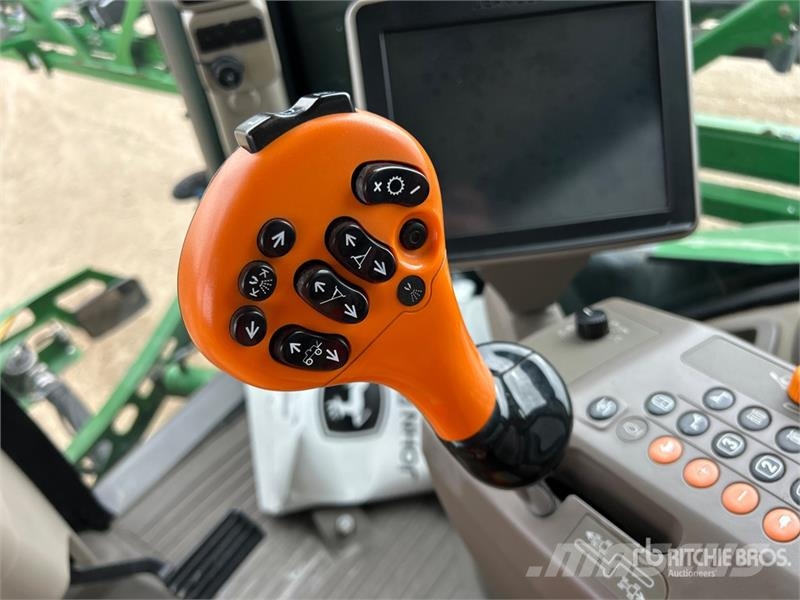 John Deere R4045 رشاشات ذاتية الحركة