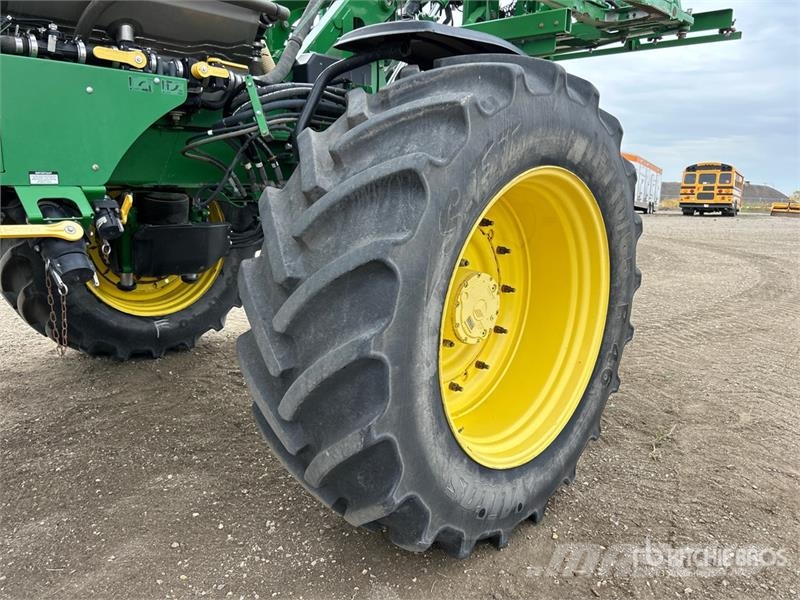 John Deere R4045 رشاشات ذاتية الحركة