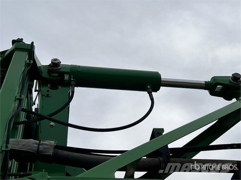 John Deere R4045 رشاشات ذاتية الحركة