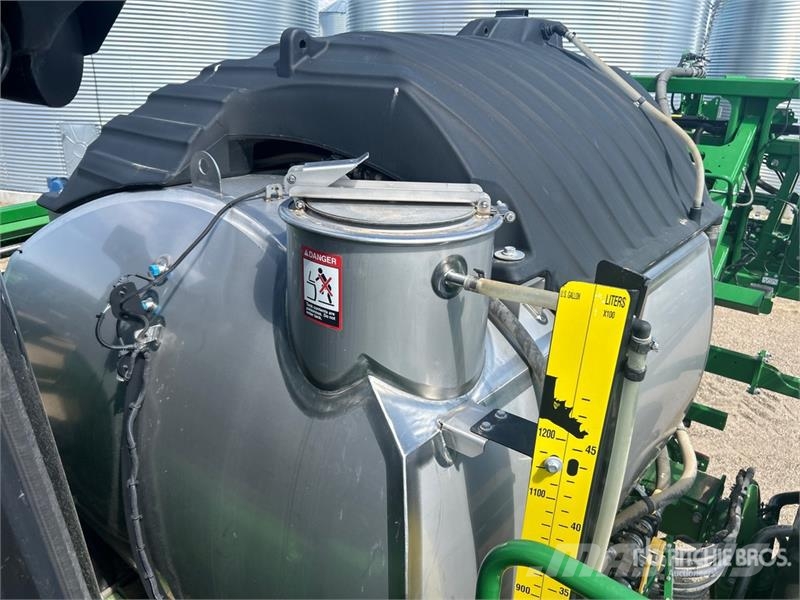 John Deere R4045 Önjáró trágyaszórók
