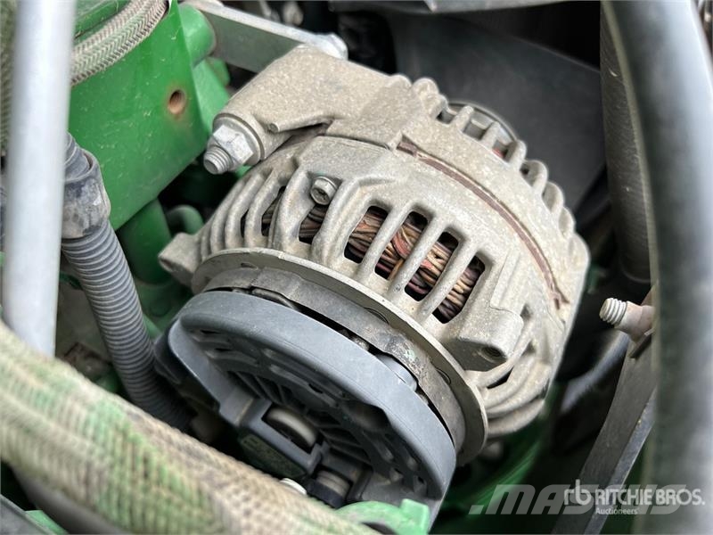 John Deere R4045 رشاشات ذاتية الحركة