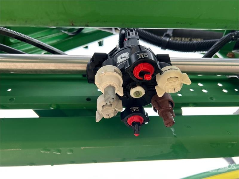 John Deere R4045 رشاشات ذاتية الحركة