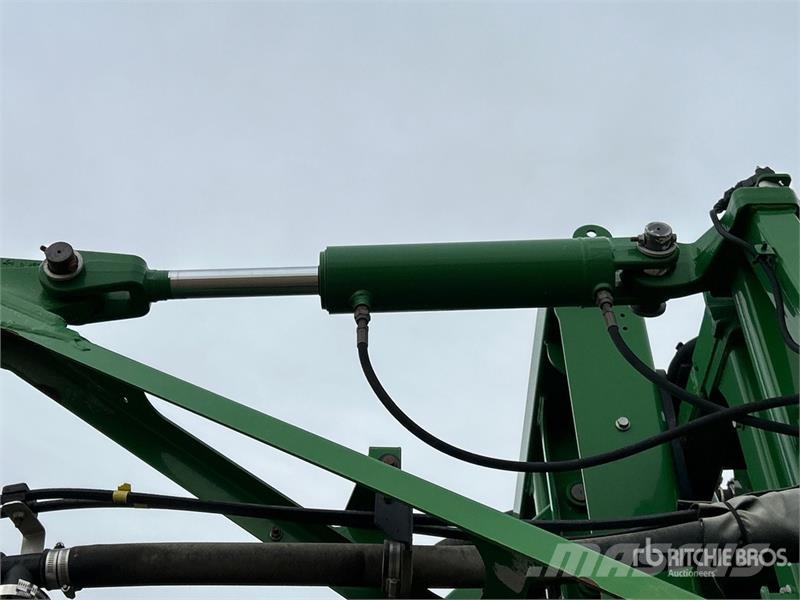 John Deere R4045 رشاشات ذاتية الحركة