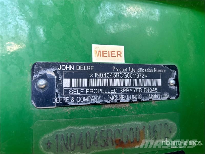 John Deere R4045 Önjáró trágyaszórók