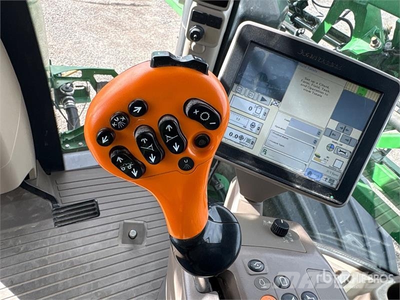 John Deere R4045 Samohodne škropilnice