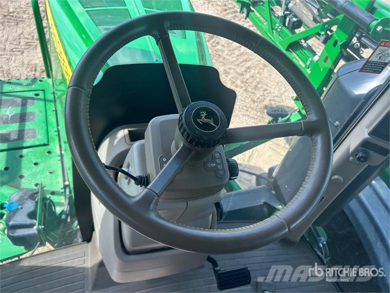John Deere R4045 Önjáró trágyaszórók