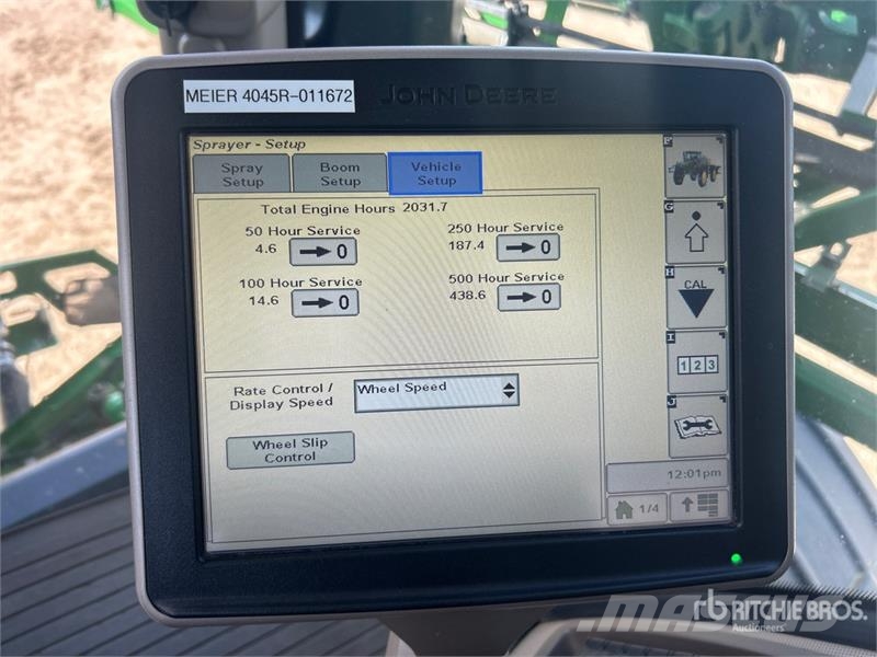 John Deere R4045 Önjáró trágyaszórók
