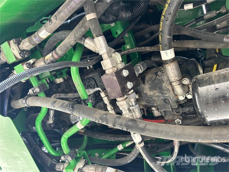 John Deere R4045 رشاشات ذاتية الحركة