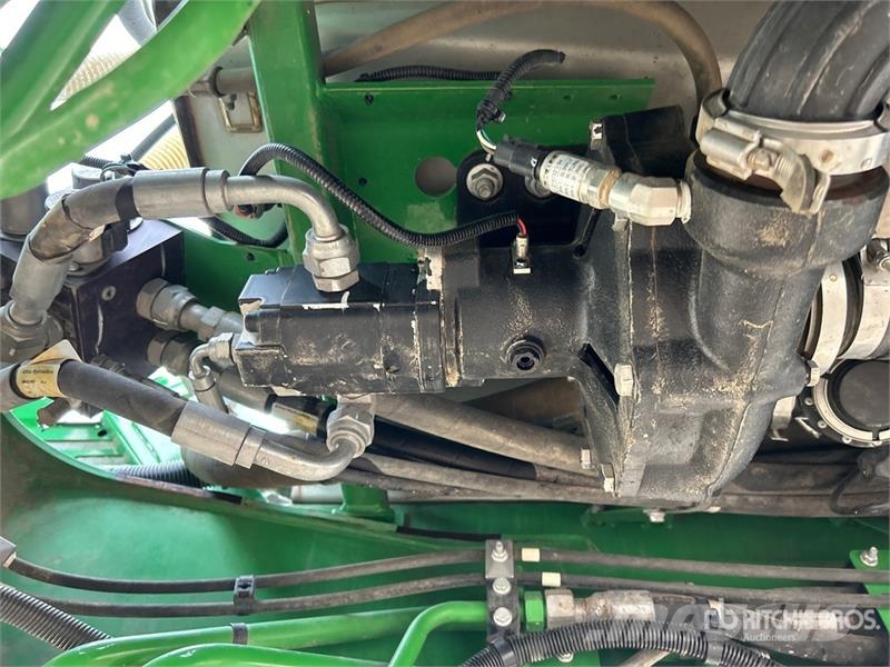 John Deere R4045 رشاشات ذاتية الحركة