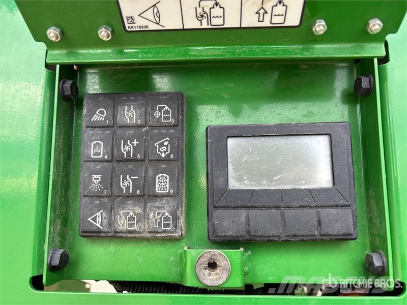 John Deere R4060 132 ft 4x4 High Clearance Self-Propelled Spr Selbstfahrende Sprühgeräte