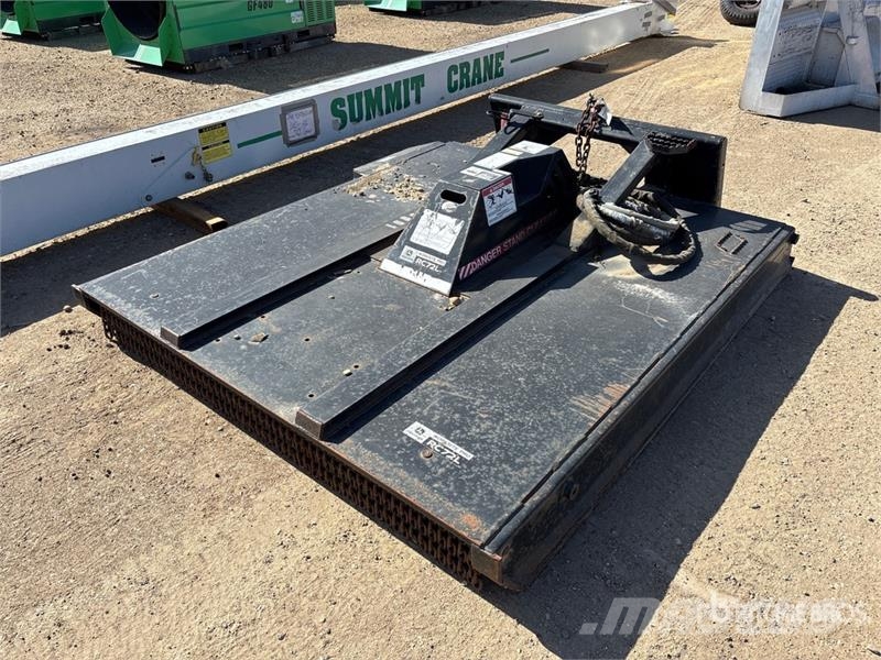 John Deere RC72L 72 in Skid Steer Mower (Inoperable) Niittokoneet