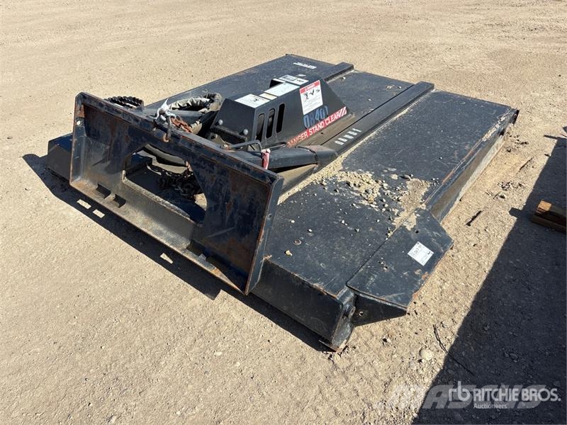 John Deere RC72L 72 in Skid Steer Mower (Inoperable) Niittokoneet