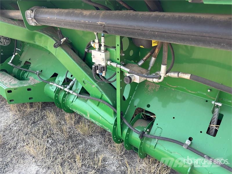John Deere RD40F 40 ft Draper Hydra Flex Combine Header Skärbord