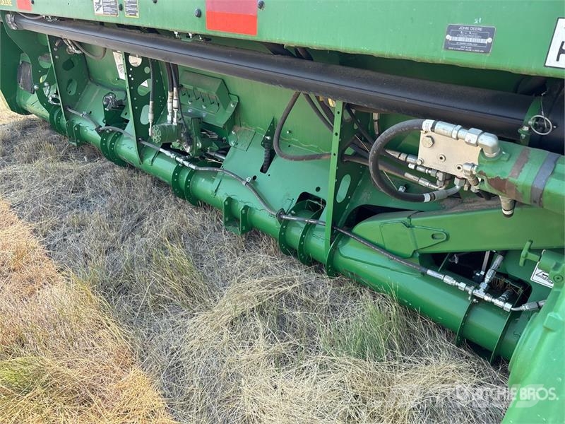 John Deere RD40F 40 ft Draper Hydra Flex Combine Header Skärbord