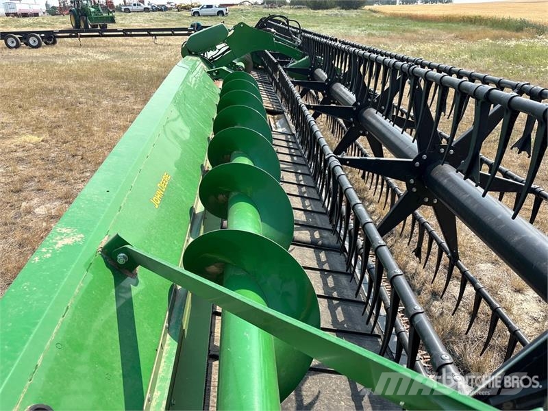 John Deere RD40F 40 ft Draper Hydra Flex Combine Header Skärbord