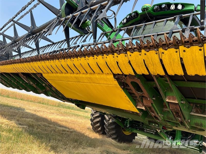 John Deere RD40F 40 ft Draper Hydra Flex Combine Header Skärbord