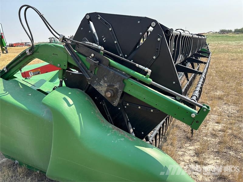 John Deere RD40F 40 ft Draper Hydra Flex Combine Header Skärbord
