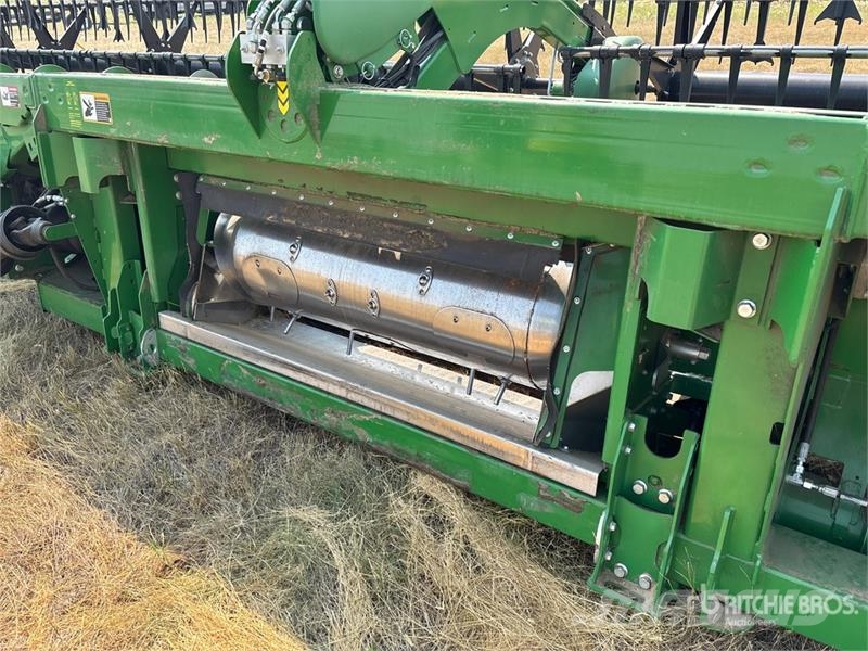 John Deere RD40F 40 ft Draper Hydra Flex Combine Header Skärbord