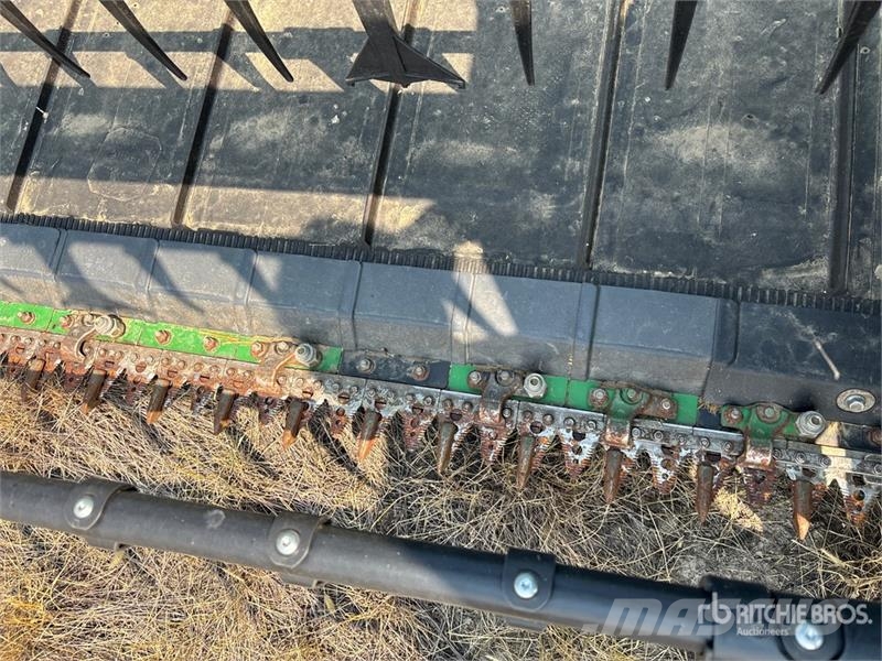 John Deere RD40F 40 ft Draper Hydra Flex Combine Header Skärbord