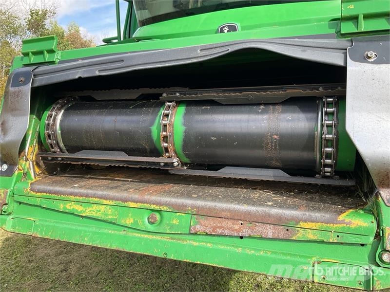 John Deere S670 Moissonneuse batteuse