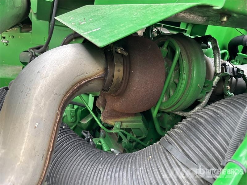 John Deere S670 Moissonneuse batteuse