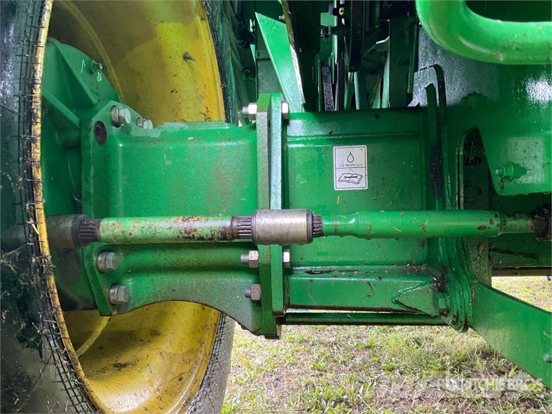 John Deere S670 Moissonneuse batteuse