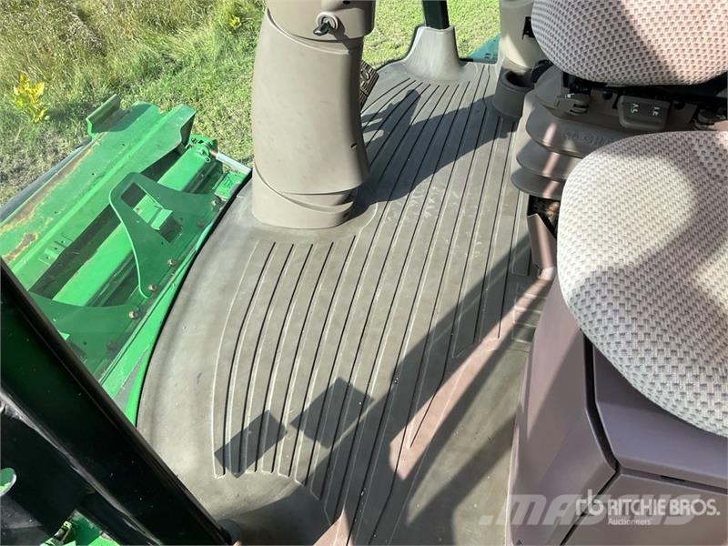 John Deere S670 Moissonneuse batteuse