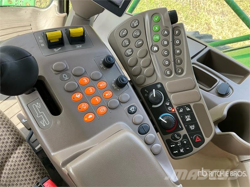 John Deere S670 Moissonneuse batteuse