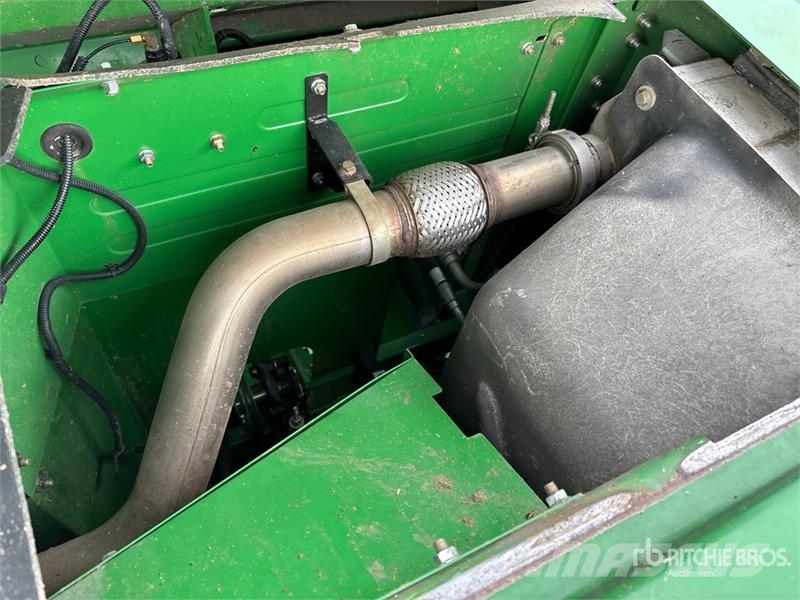 John Deere S670 Moissonneuse batteuse